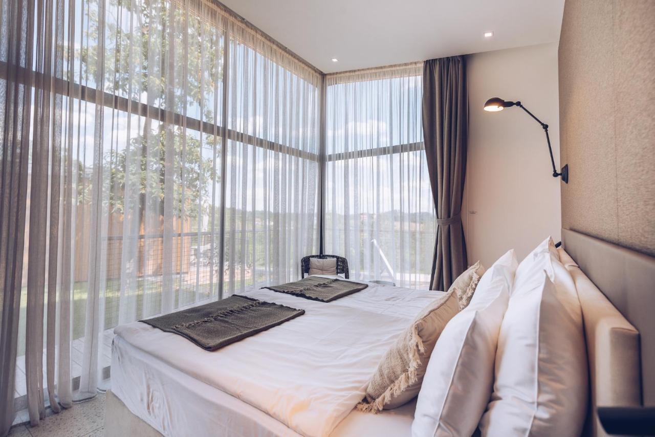 Tri Lucke & Restaurant Hotel *
